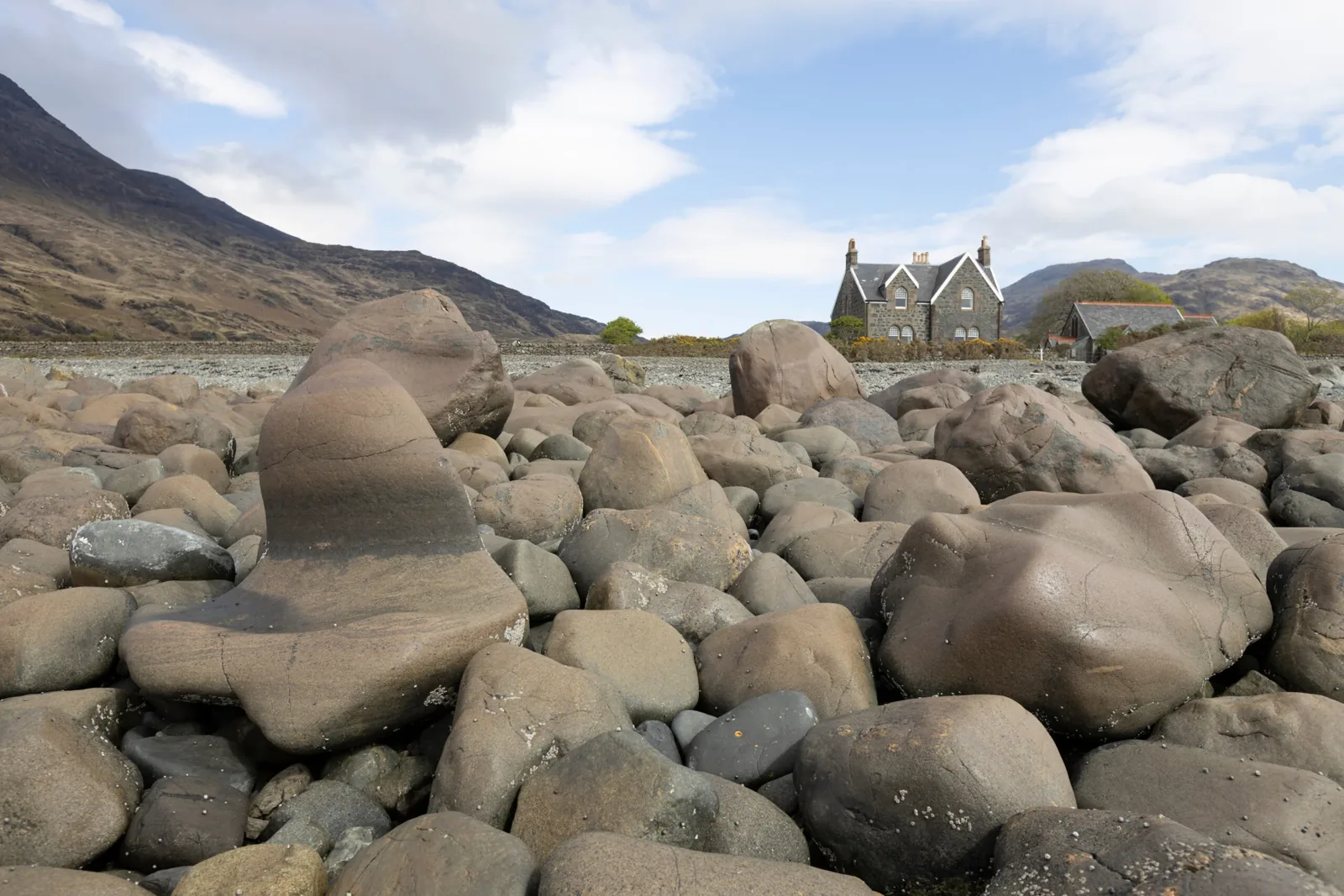 St.Kilda – Port Ellen (Islay)