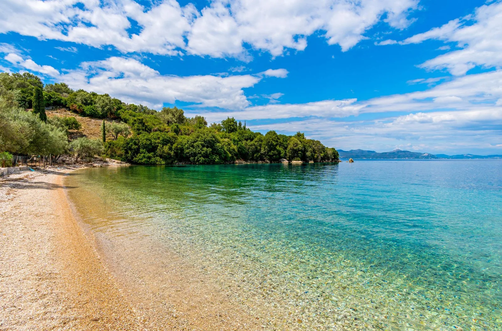 Nedeľa - Lefkas – Meganisi (Spartochori / Vathy)